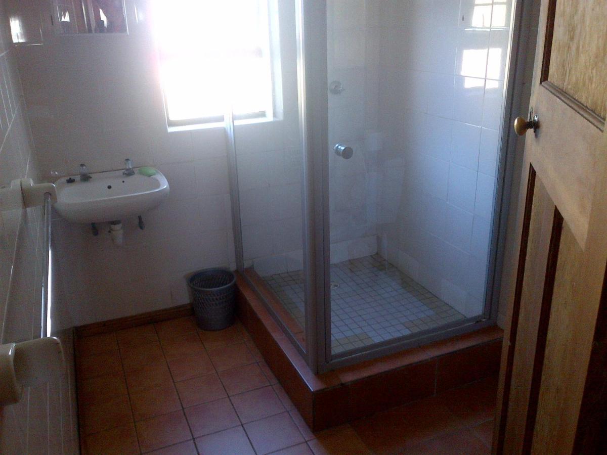 Gansbaai Lodge & Backpackers Kültér fotó